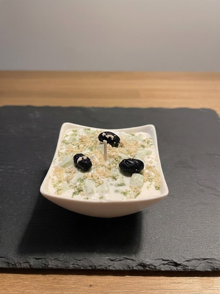 Свещ "Млечна салата"